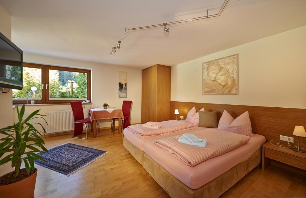 Apartments Neue Post Filzmoos Chambre photo