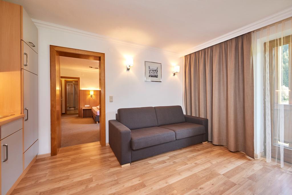 Apartments Neue Post Filzmoos Extérieur photo